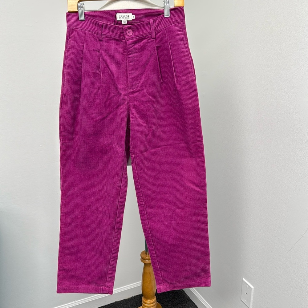 Molly Bracken Corduroy Pants w  Pleats on Front  NWT sz. SMALL